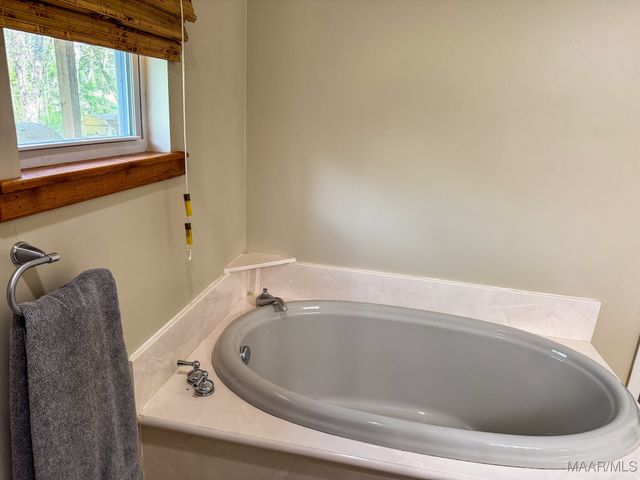 100 Walnut Street, Catherine, AL 36728