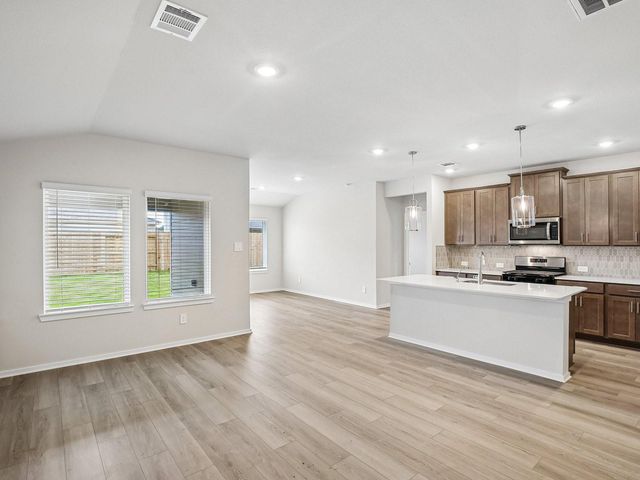 5232 Redbud Valley Drive, Pearland, TX 77584