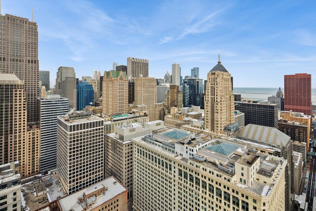 235 W Van Buren Street 262-264-288-292, Chicago, IL 60607