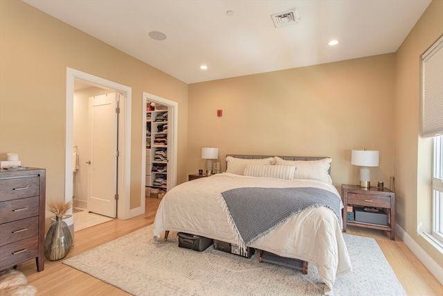 488 Dorchester Ave 3I, Boston, MA 02127