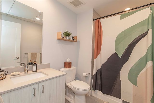 488 Dorchester Ave 3I, Boston, MA 02127