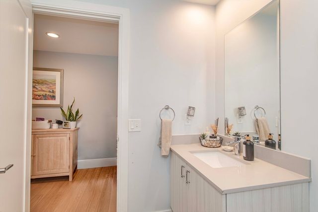 488 Dorchester Ave 3I, Boston, MA 02127