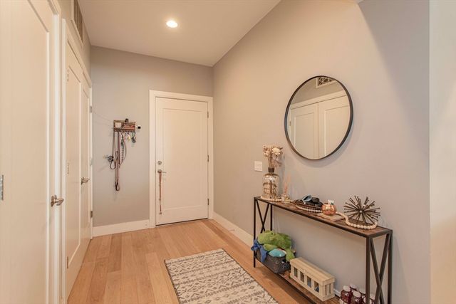 488 Dorchester Ave 3I, Boston, MA 02127