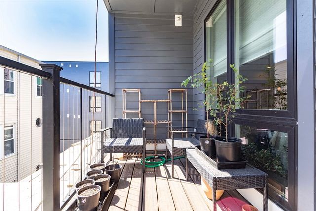 488 Dorchester Ave 3I, Boston, MA 02127