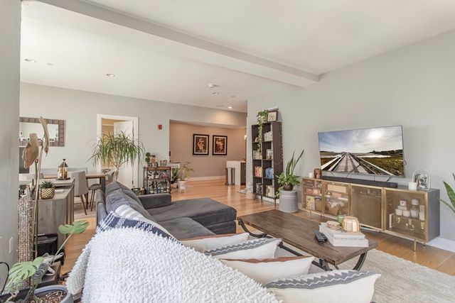 488 Dorchester Ave 3I, Boston, MA 02127