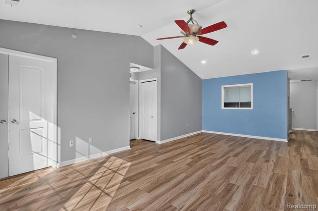 9200 Scenic Way, Oxford Charter Township, MI 48371