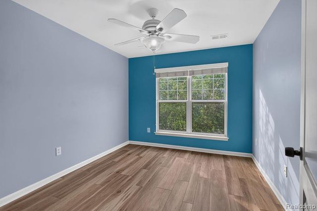 9200 Scenic Way, Oxford Charter Township, MI 48371