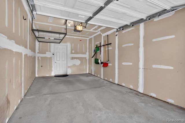 9200 Scenic Way, Oxford Charter Township, MI 48371