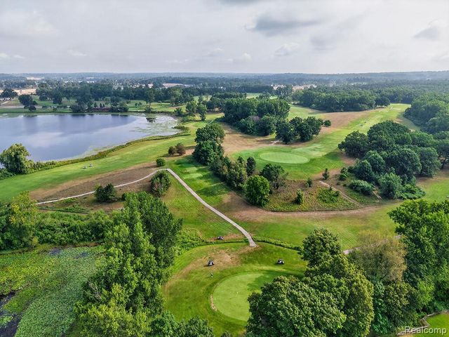 9200 Scenic Way, Oxford Charter Township, MI 48371