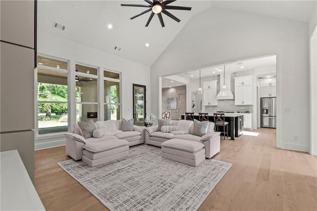 1701 Osprey Poynte, Greensboro, GA 30642