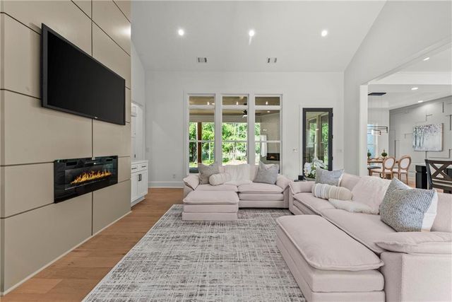 1701 Osprey Poynte, Greensboro, GA 30642