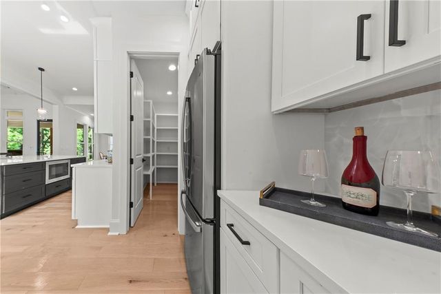 1701 Osprey Poynte, Greensboro, GA 30642