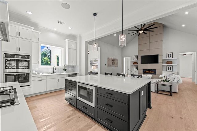 1701 Osprey Poynte, Greensboro, GA 30642