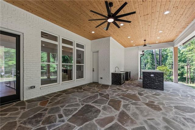 1701 Osprey Poynte, Greensboro, GA 30642