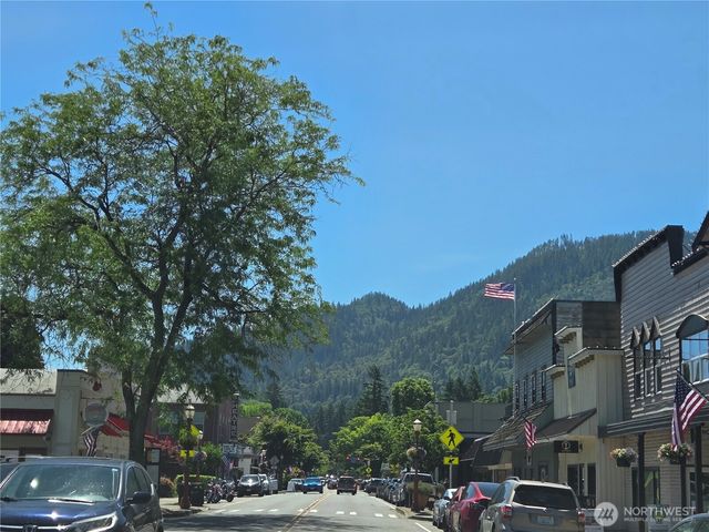 885 Front Street S, Issaquah, WA 98027