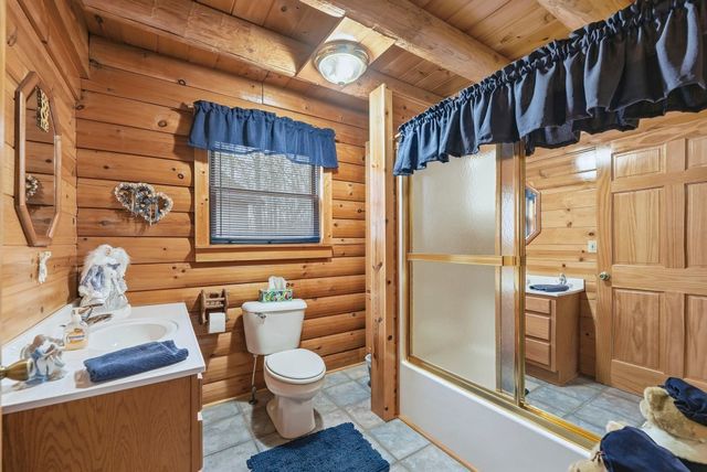 7071 State Road 8, Butler, IN 46721