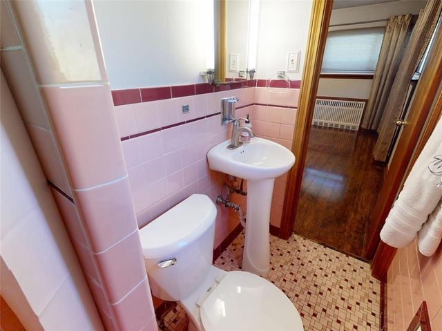 1013 W GORE Road, Erie, PA 16509