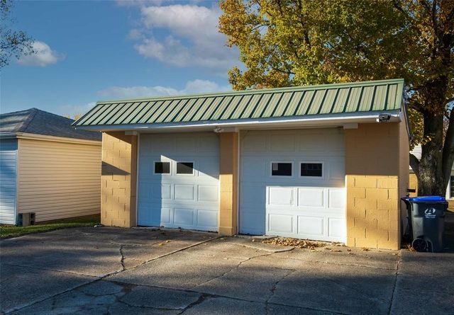 1013 W GORE Road, Erie, PA 16509