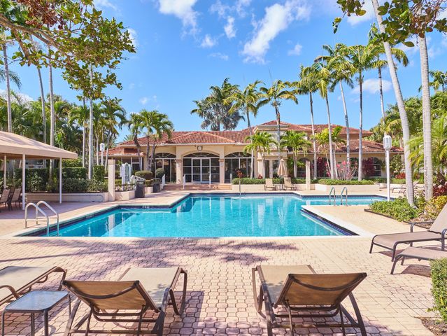 19218 Glenmoor Drive, West Palm Beach, FL 33409