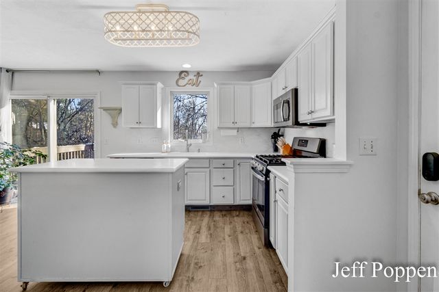 5382 Pinnacle Drive, Wyoming, MI 49519