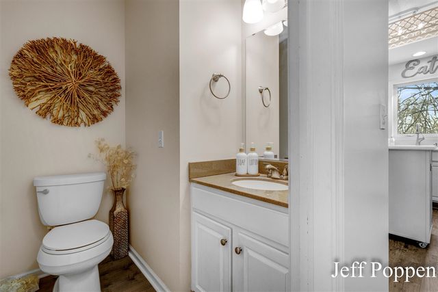 5382 Pinnacle Drive, Wyoming, MI 49519