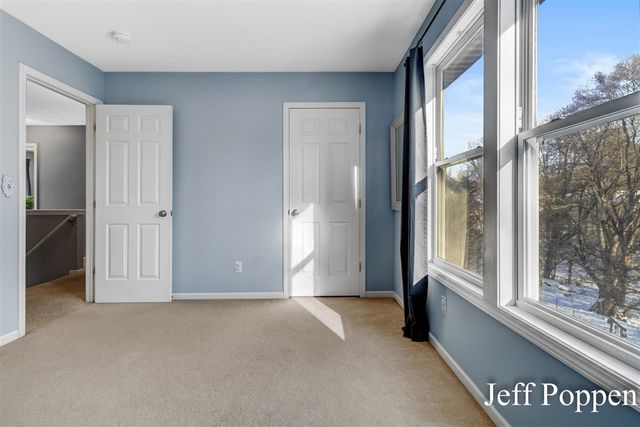 5382 Pinnacle Drive, Wyoming, MI 49519