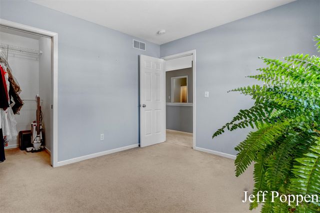 5382 Pinnacle Drive, Wyoming, MI 49519