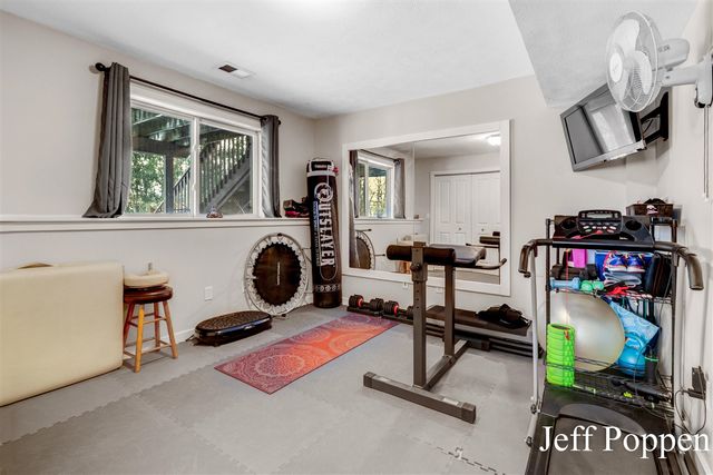 5382 Pinnacle Drive, Wyoming, MI 49519