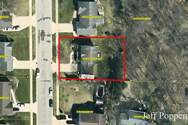 5382 Pinnacle Drive, Wyoming, MI 49519