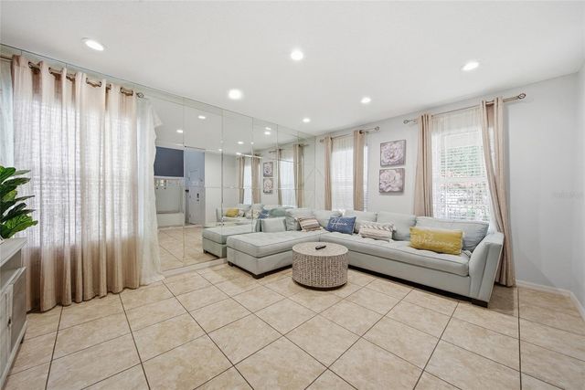 2808 ROCCELLA COURT, Kissimmee, FL 34747