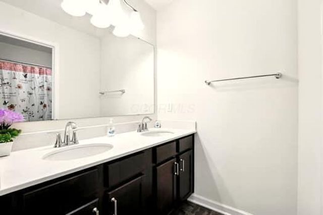 3884 Chickasaw Drive, Grove City, OH 43123