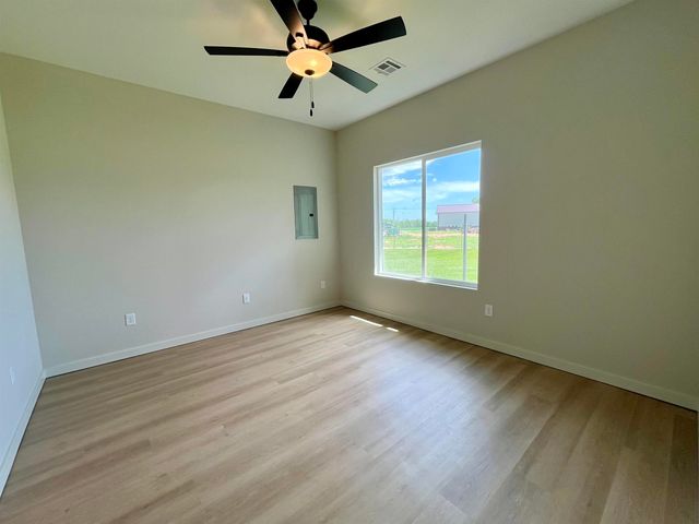 2008 N Melody Ln, Goddard, KS 67052