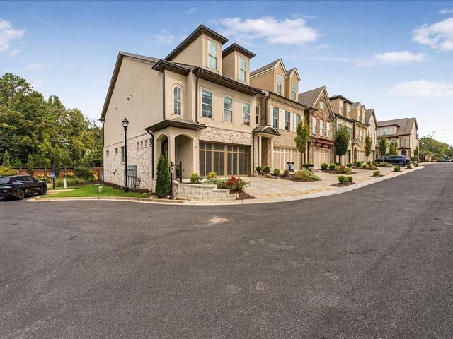 120 Via Roma, Woodstock, GA 30188