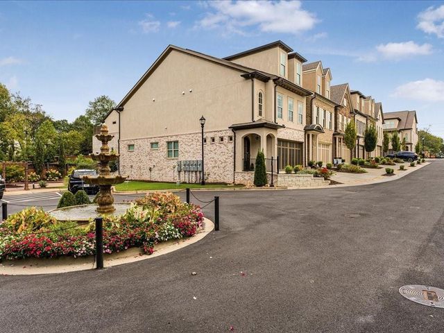 120 Via Roma, Woodstock, GA 30188