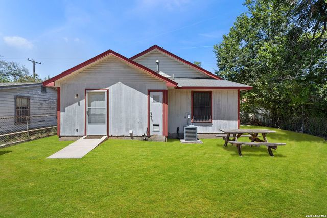114 Iroquois, San Antonio, TX 78211