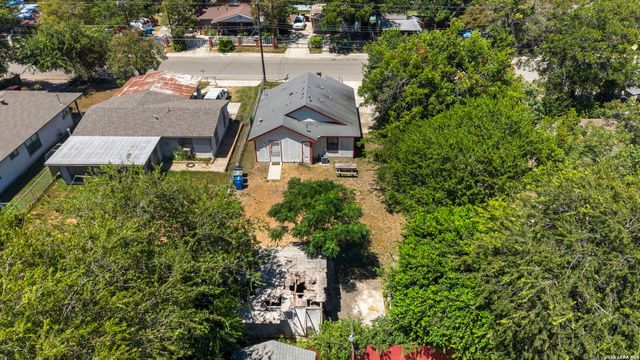 114 Iroquois, San Antonio, TX 78211