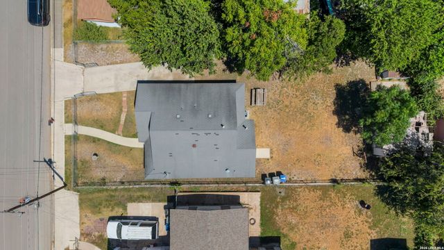 114 Iroquois, San Antonio, TX 78211