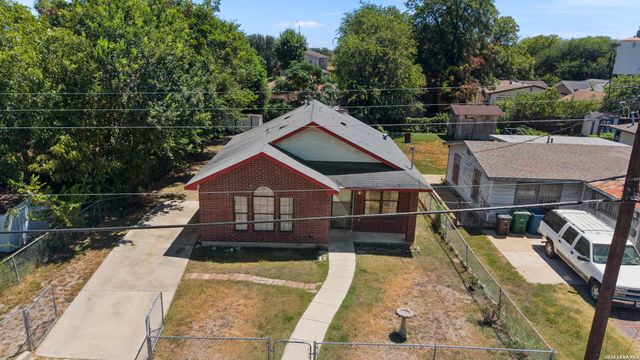 114 Iroquois, San Antonio, TX 78211