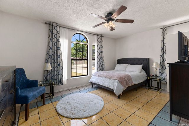 114 Iroquois, San Antonio, TX 78211