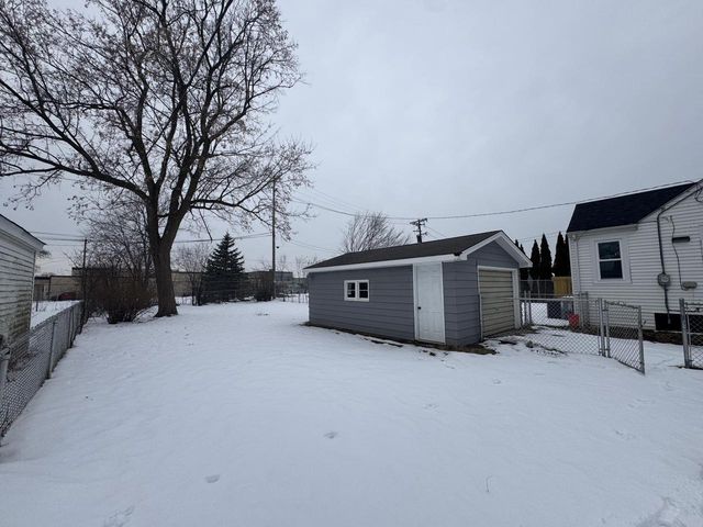 2048 Indiana STREET, Racine, WI 53405