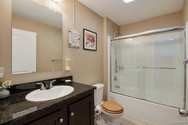 24445 Edwin Drive, Flat Rock, MI 48134