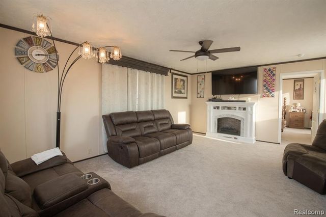 24445 Edwin Drive, Flat Rock, MI 48134