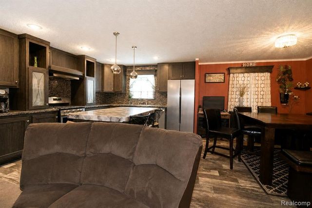 24445 Edwin Drive, Flat Rock, MI 48134