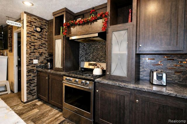 24445 Edwin Drive, Flat Rock, MI 48134