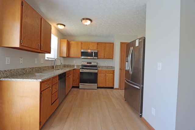 4897 Nieles Edge Drive, Columbus, OH 43232