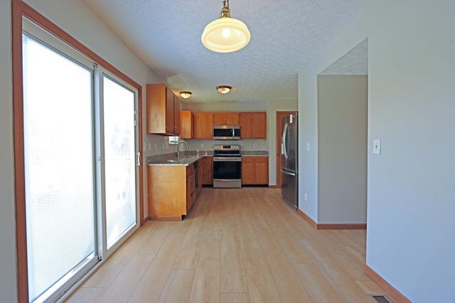 4897 Nieles Edge Drive, Columbus, OH 43232