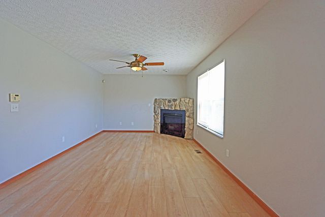 4897 Nieles Edge Drive, Columbus, OH 43232