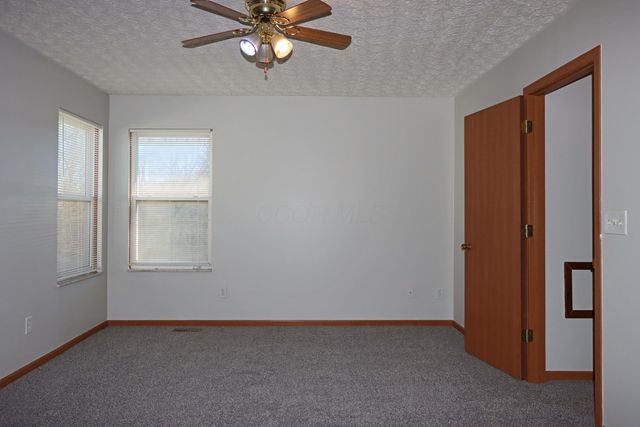 4897 Nieles Edge Drive, Columbus, OH 43232