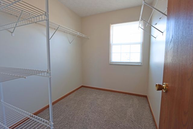 4897 Nieles Edge Drive, Columbus, OH 43232