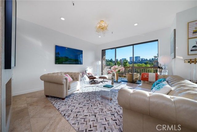 67 Sea Island Drive, Newport Beach, CA 92660